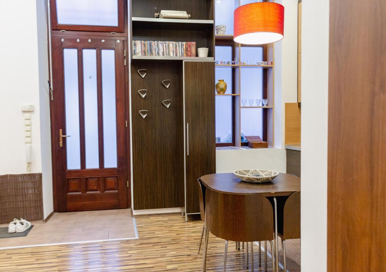 Cosy Nest Close To Blaha Sqr Apartamento